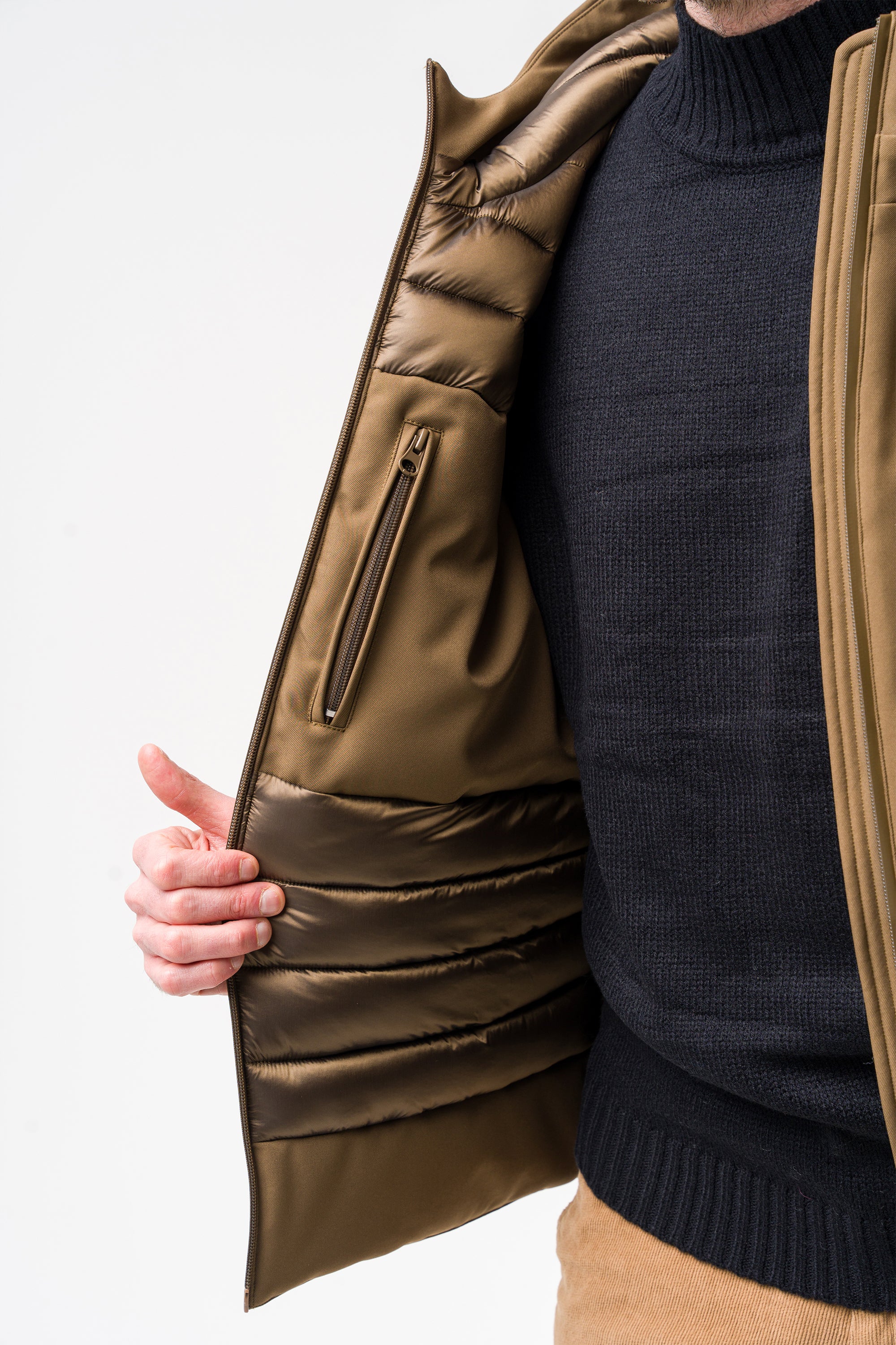 Short parka with hood